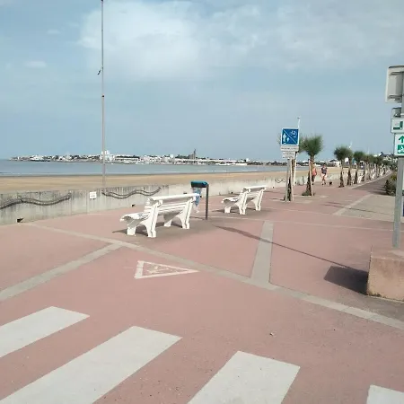 Bord De *